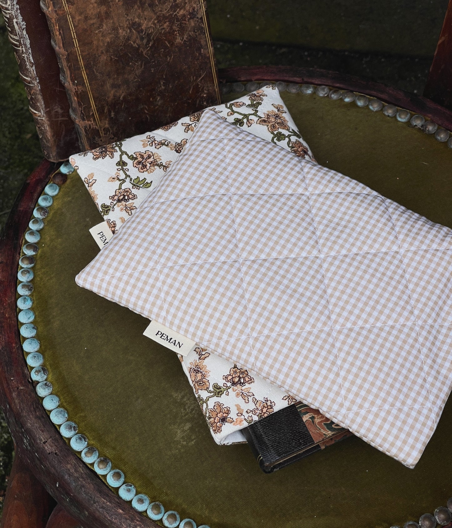 Housse de livre ~ vichy beige