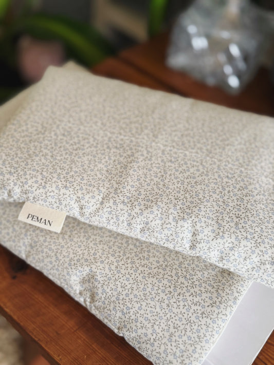 Housse de livre • petites fleurs bleues