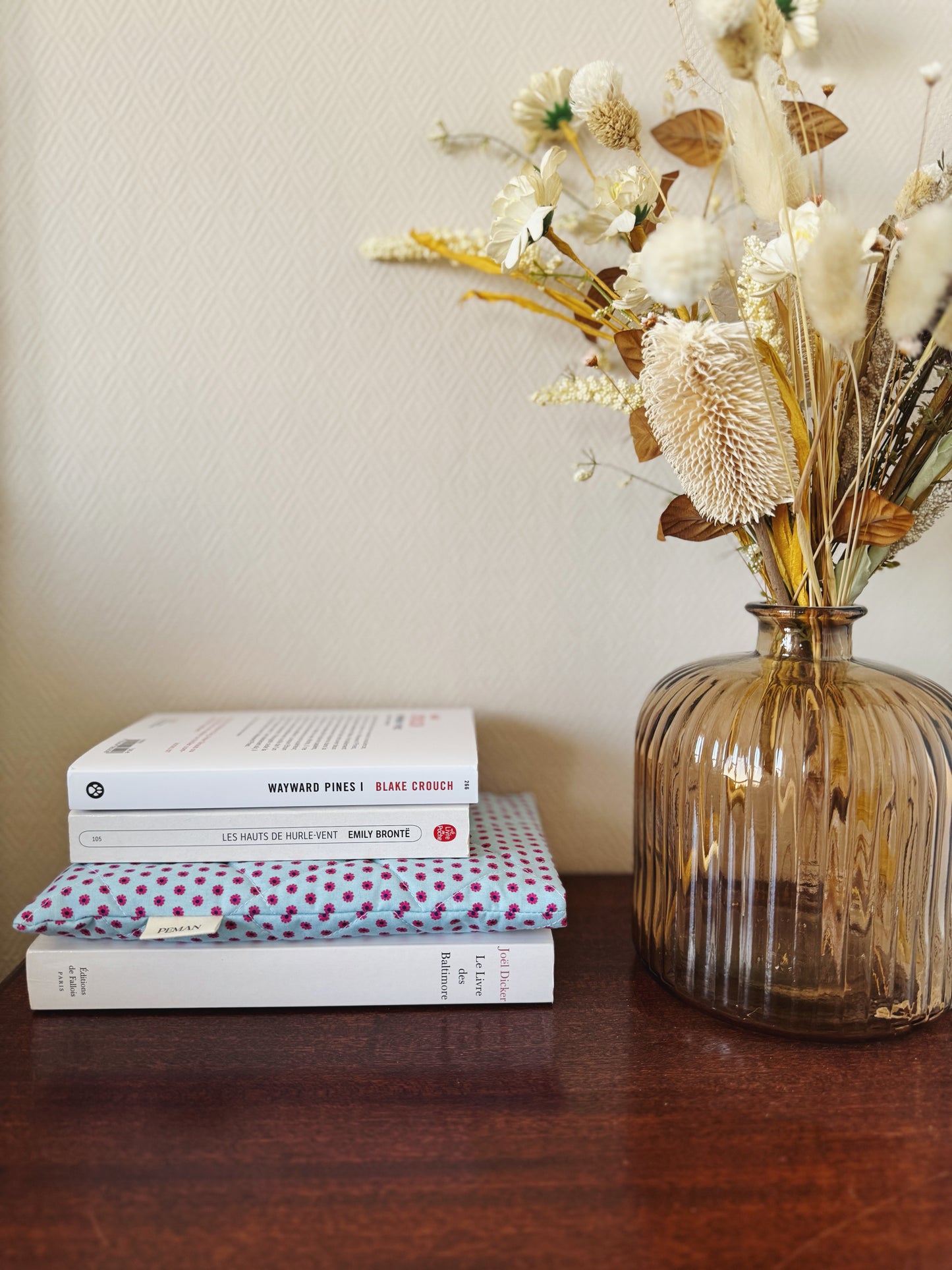 Housse de livre ~ petites fleurs fuchsia
