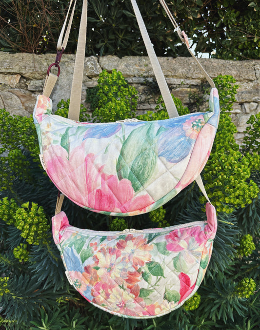 Sacs halfmoon upcyclés • floral vintage