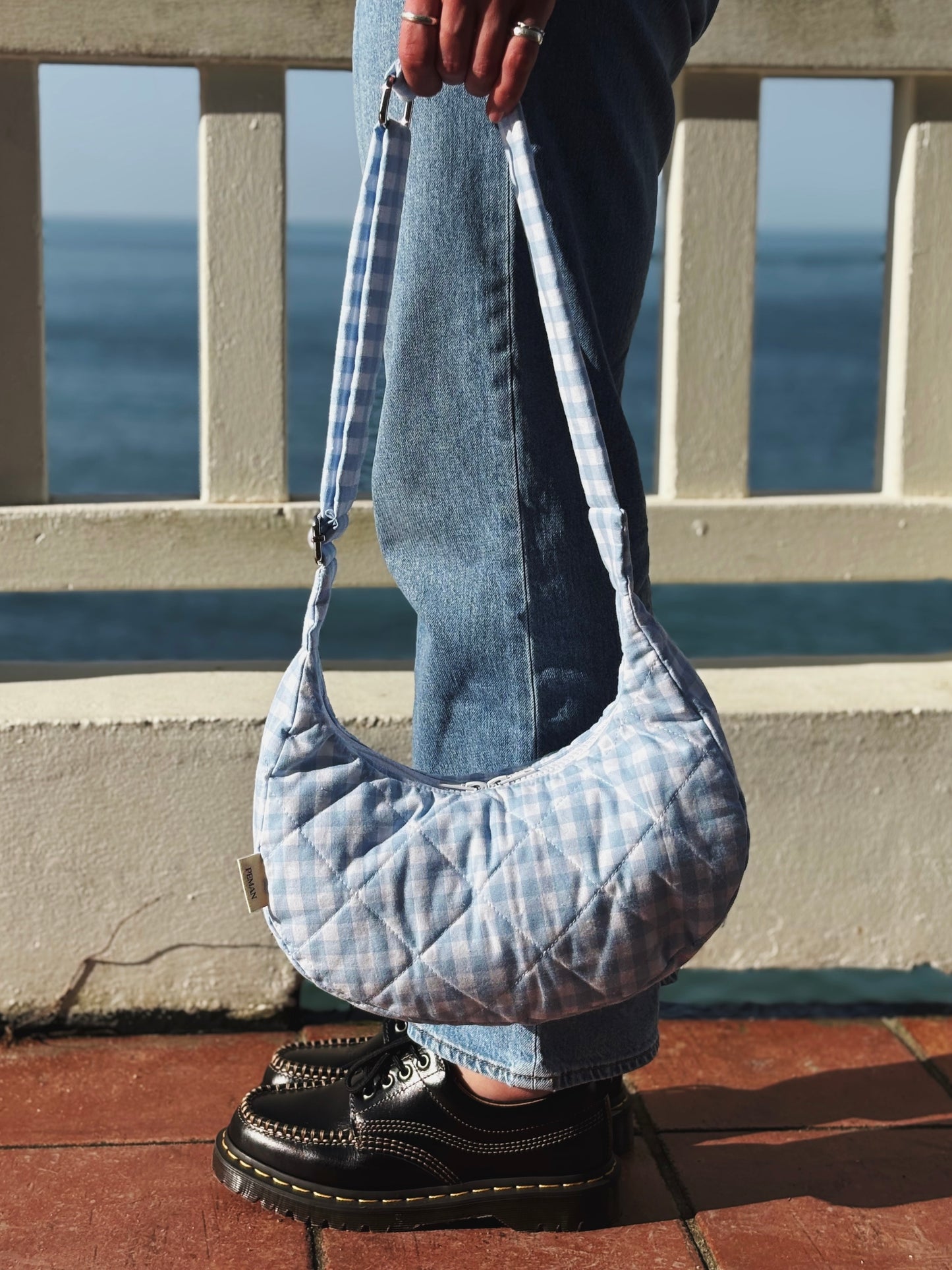 Sac croissant • vichy bleu clair