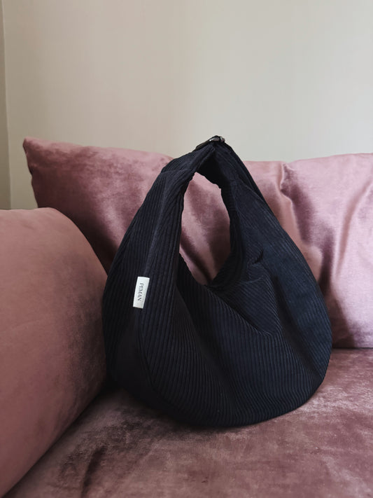 Sac croissant velours côtelé noir