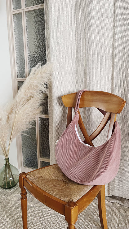 Sac croissant • velours côtelé rose