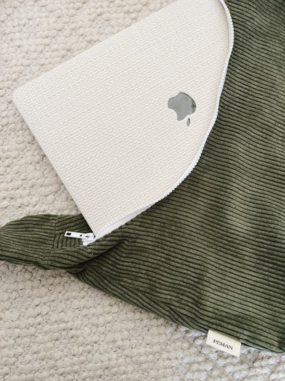 Sac croissant • velours côtelé vert